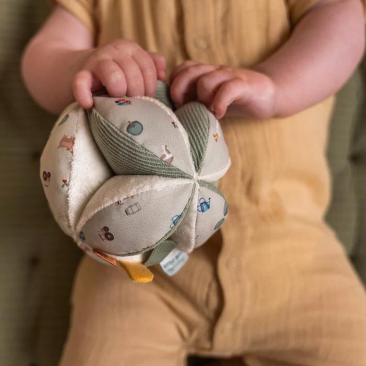 Little Dutch Sensory Ball | Little Farm