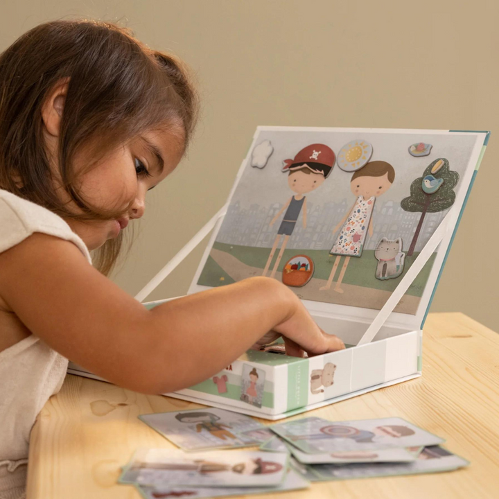 Little Dutch Magnetic Playboard | Jim & Rosa