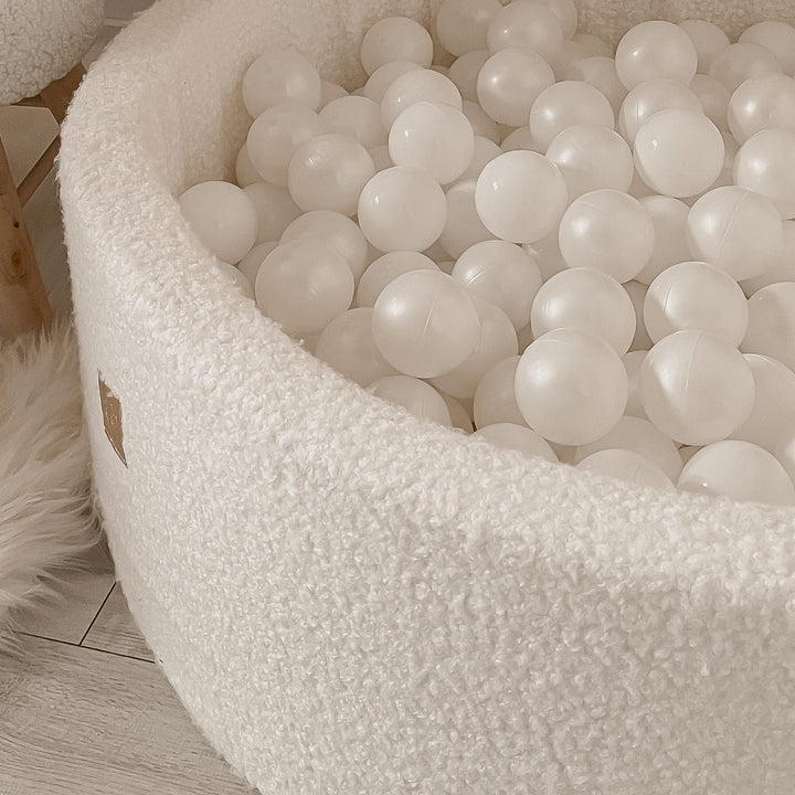 White Boucle Ball Pit | White, Clear & Pearl White Balls