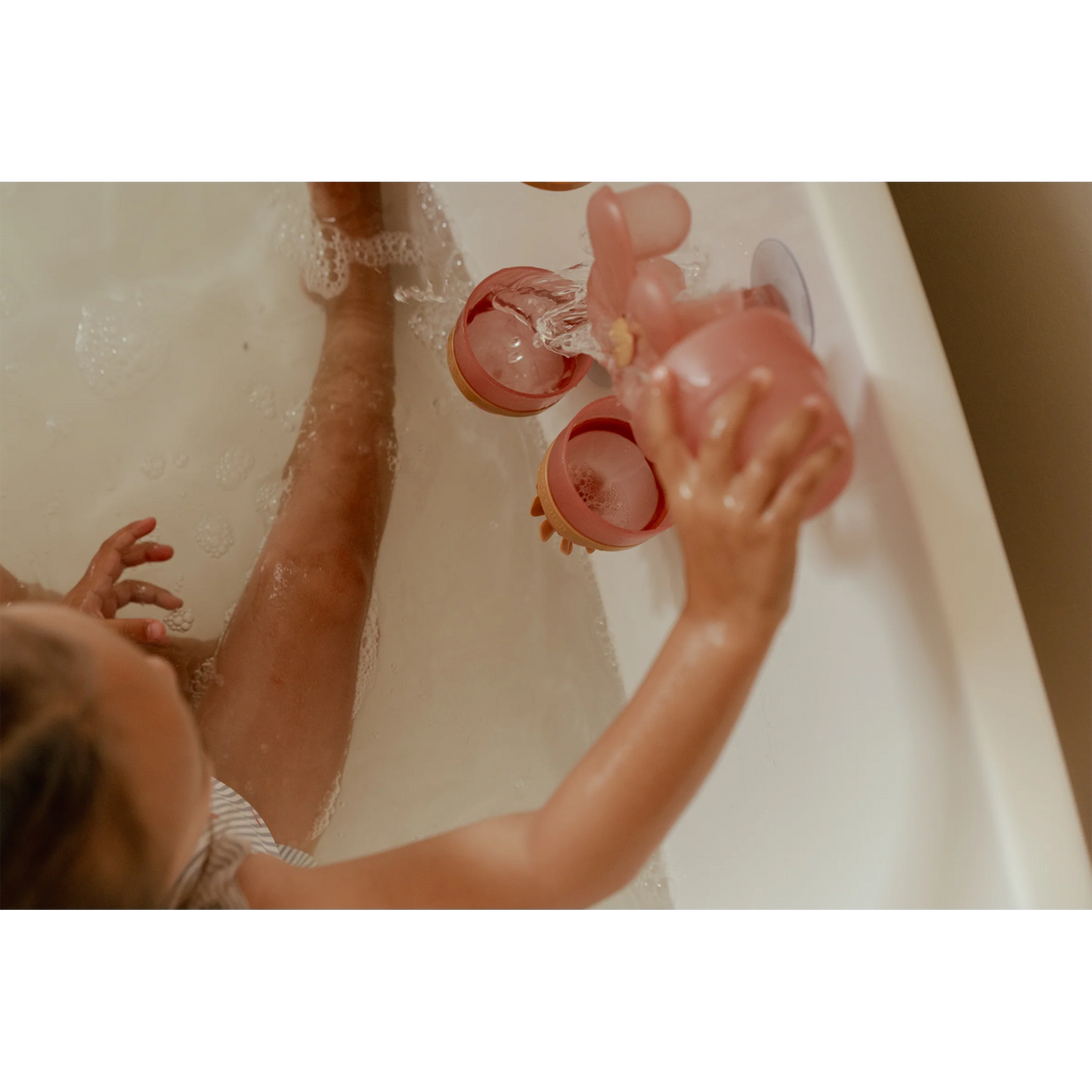Little Dutch Bath Play Cups | Flower