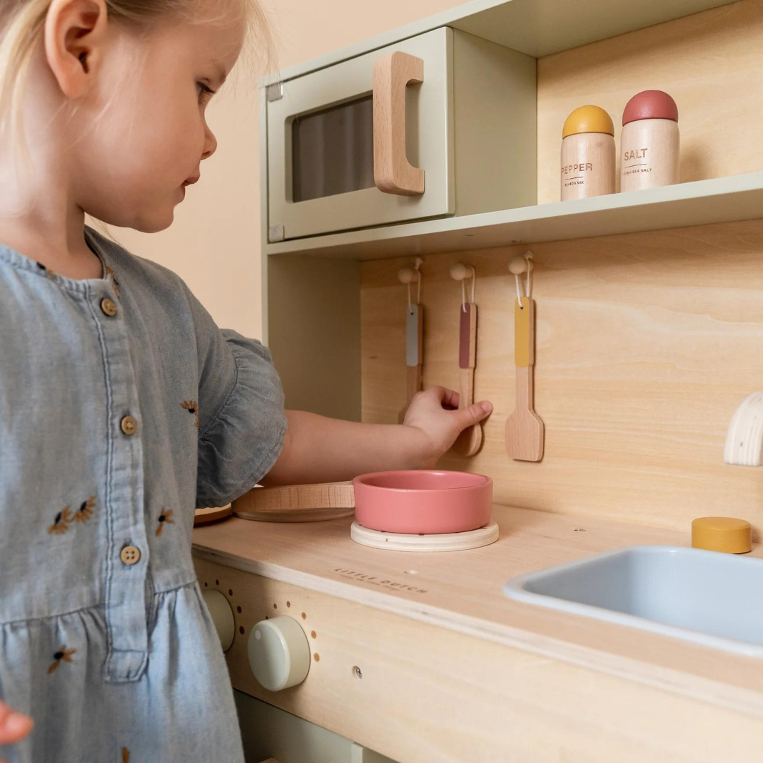 Little Dutch Wooden Play Kitchen