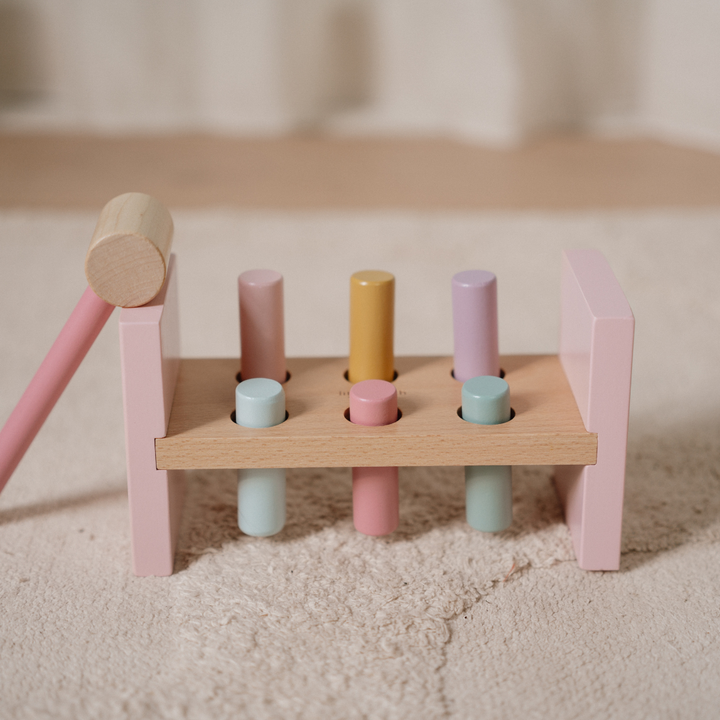 Little Dutch Hammer Bench | Fairy Garden