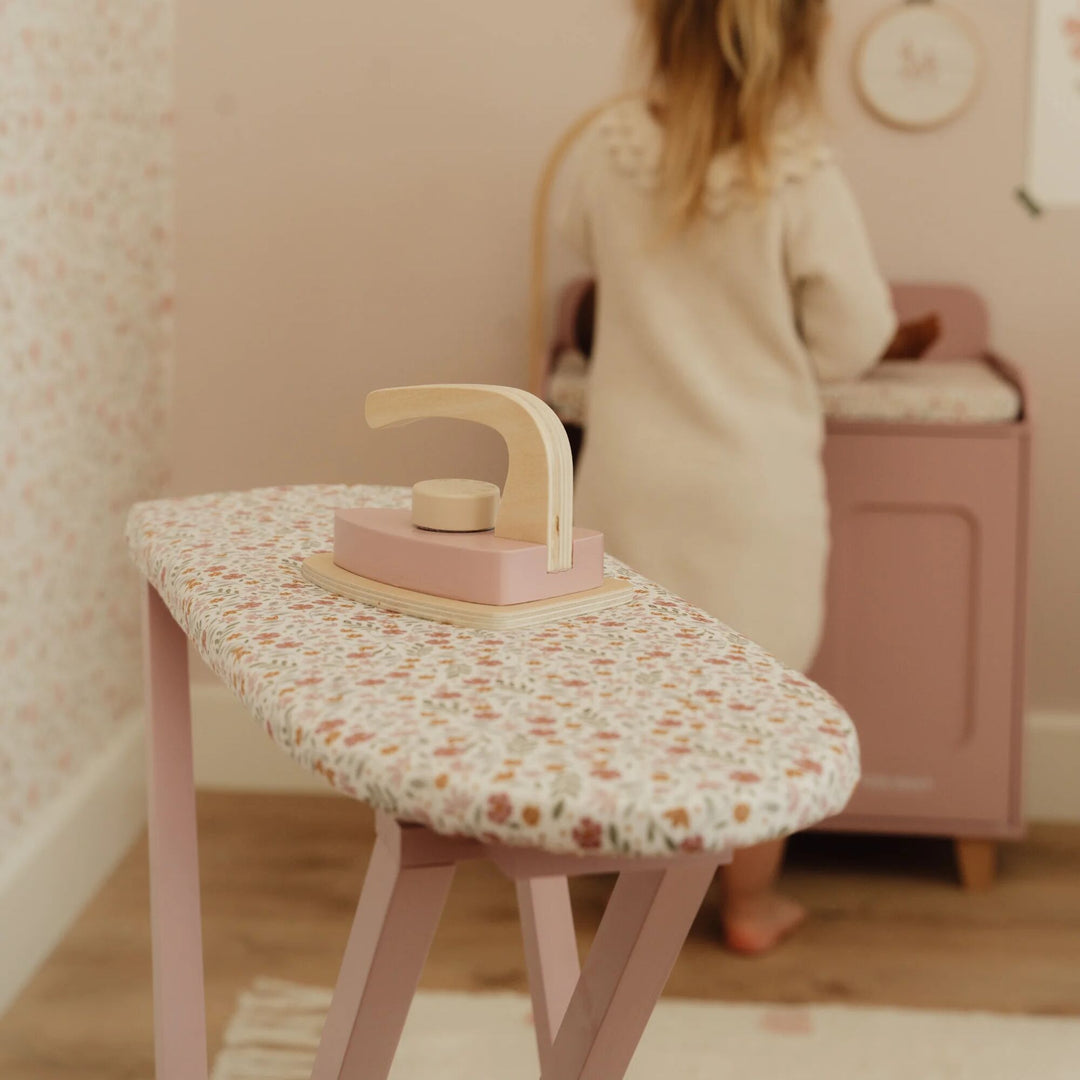 Little Dutch Ironing Board