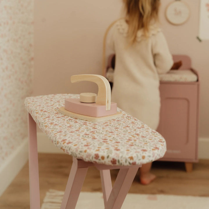 Little Dutch Ironing Board