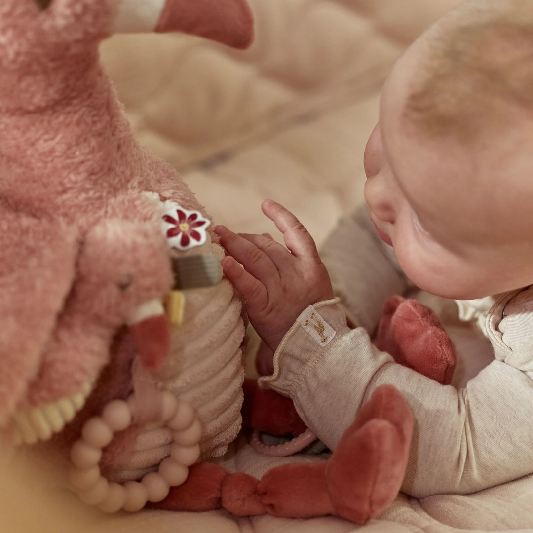 Activity Cuddle Flamingo | Safari Friends