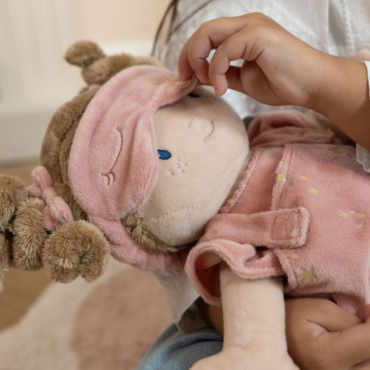 Sleeping Doll | Rosa