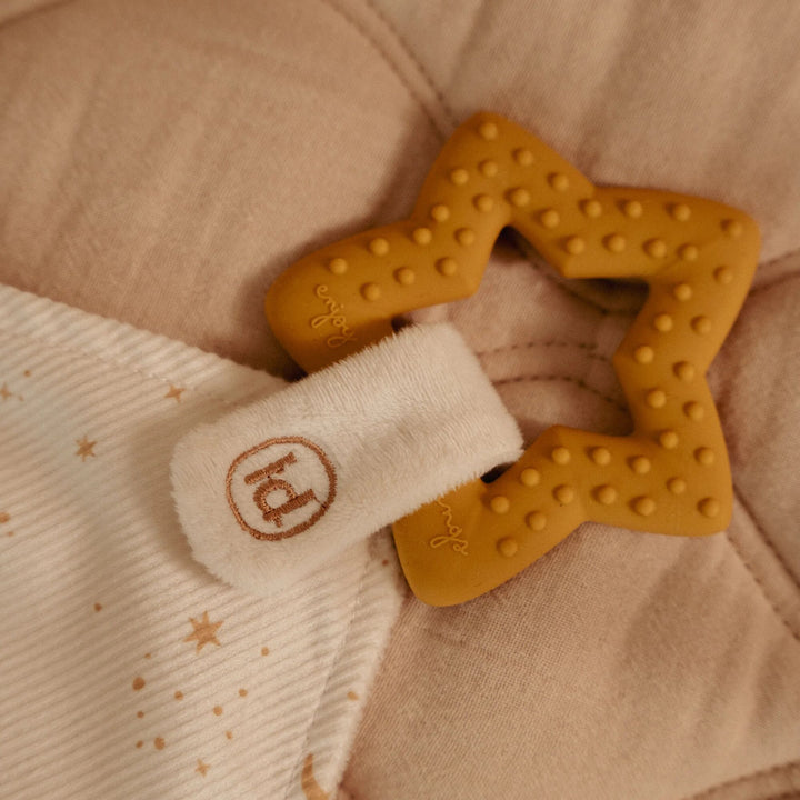 Little Dutch Cuddle Cloth with Teething Ring | Newborn Naturals