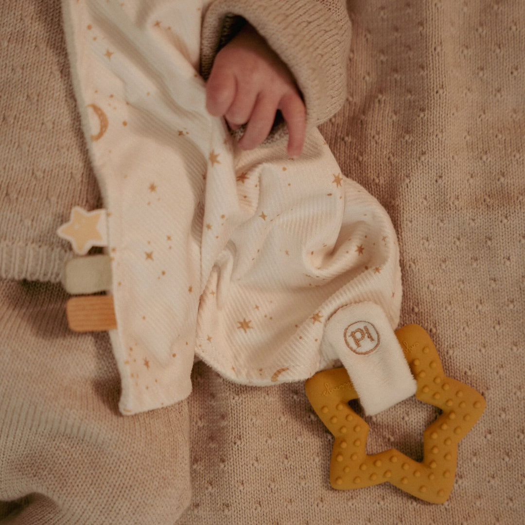 Little Dutch Cuddle Cloth with Teething Ring | Newborn Naturals