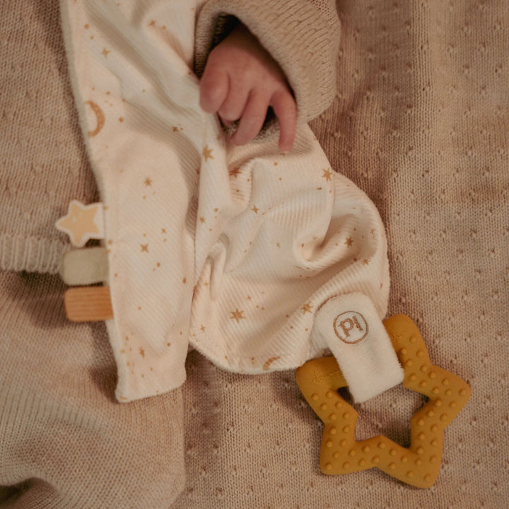 Little Dutch Cuddle Cloth with Teething Ring | Newborn Naturals