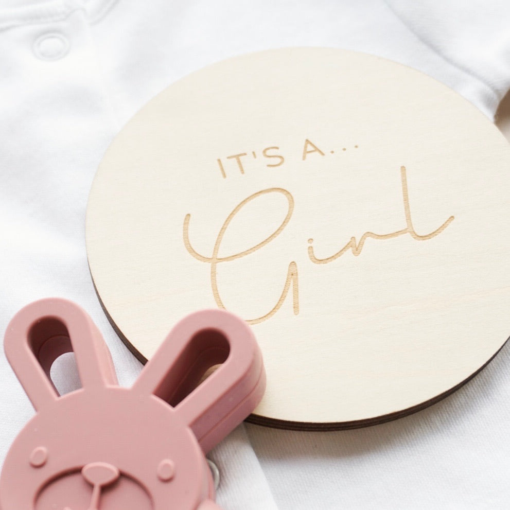 It's a Boy / Girl Plaque