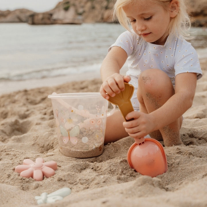 Little Dutch Sand Shapes | Flowers & Butterflies